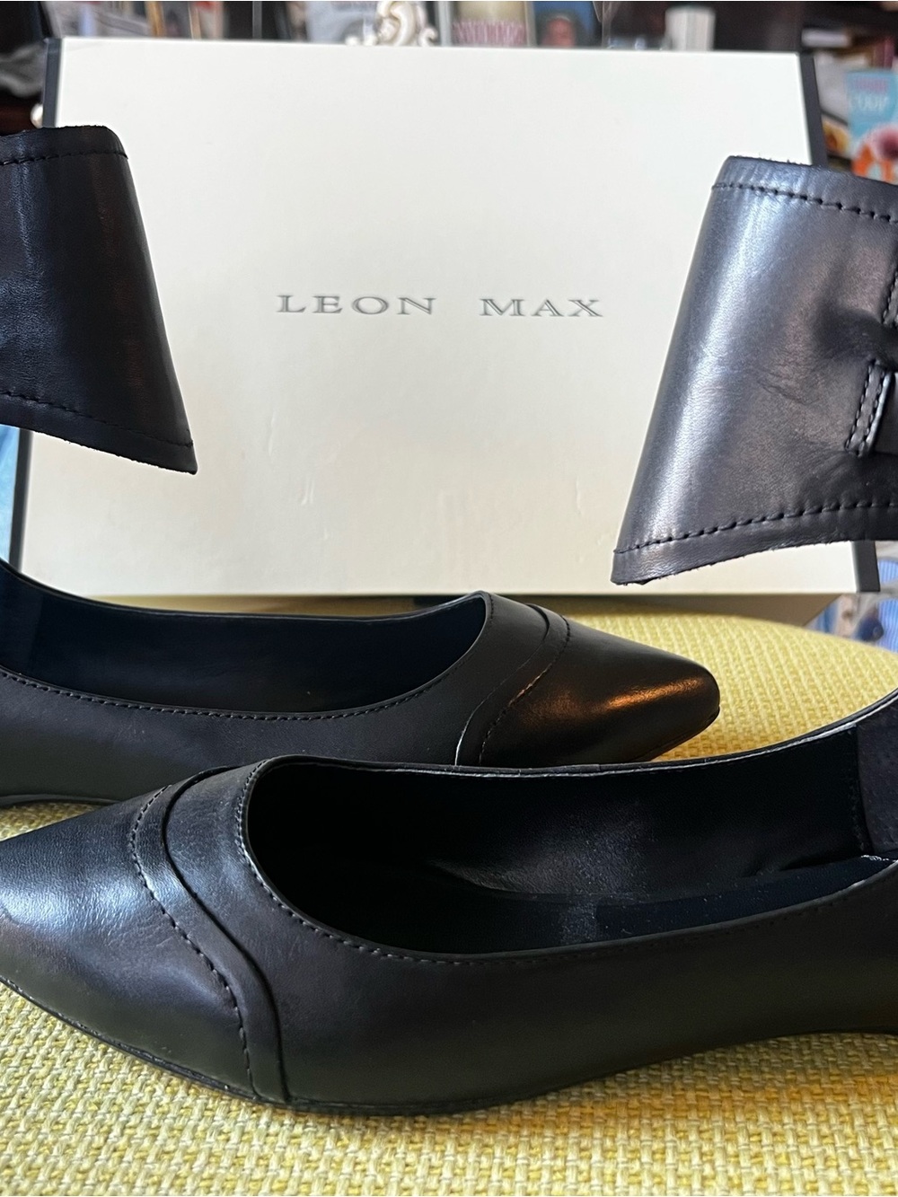 Leon Max Landon Black Leather Pointed-Ankle Strap Flats - Picture 4 of 9